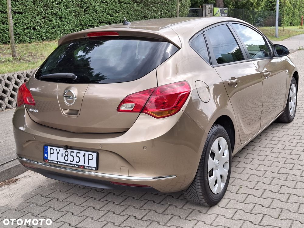 Opel Astra - 4