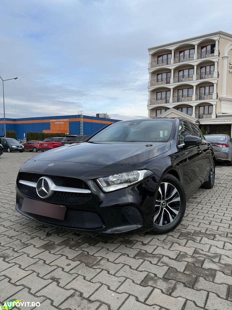 Mercedes-Benz A 180 d 7G-DCT AMG Line - 2