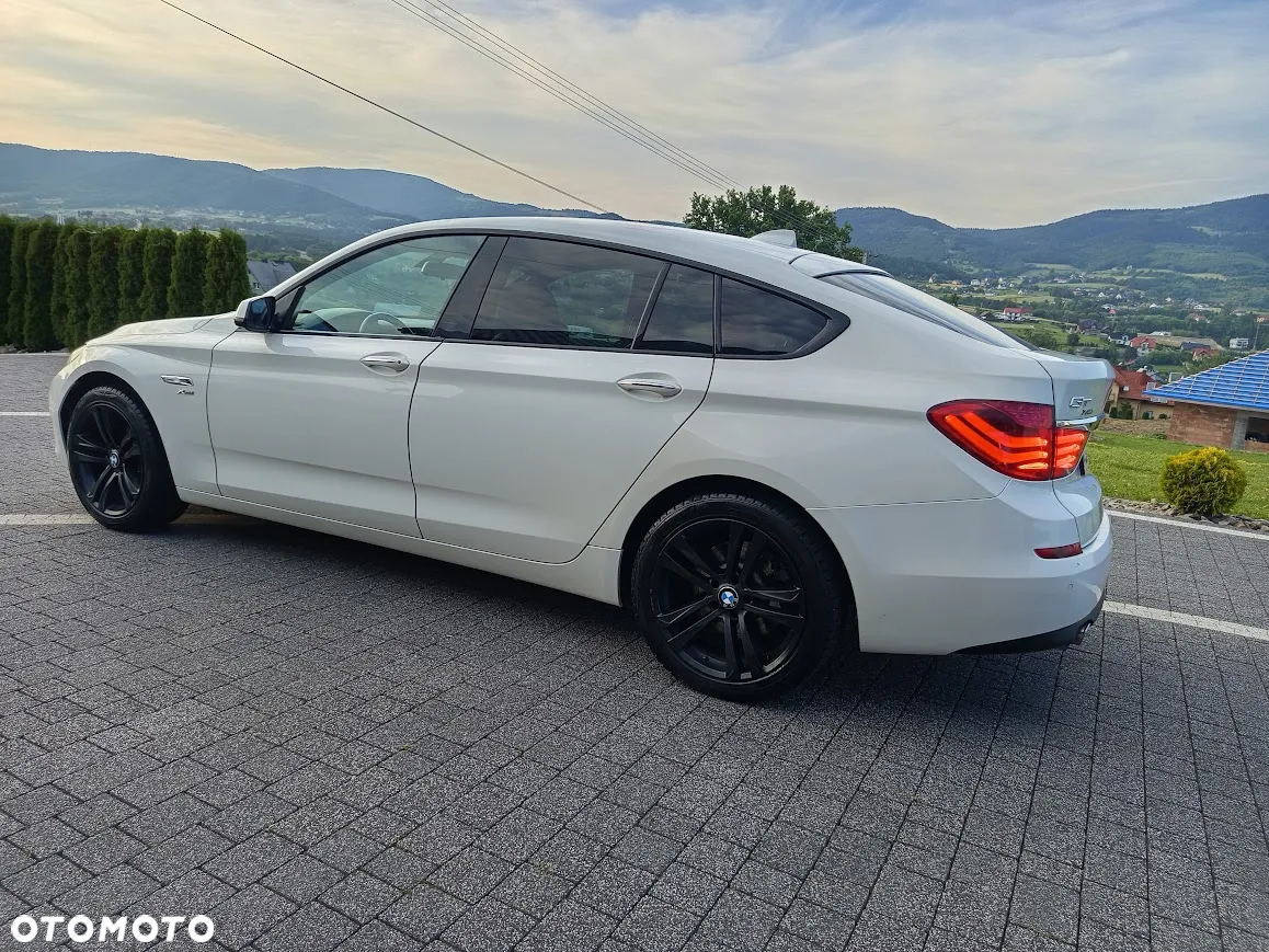 BMW 5GT 530d xDrive - 9