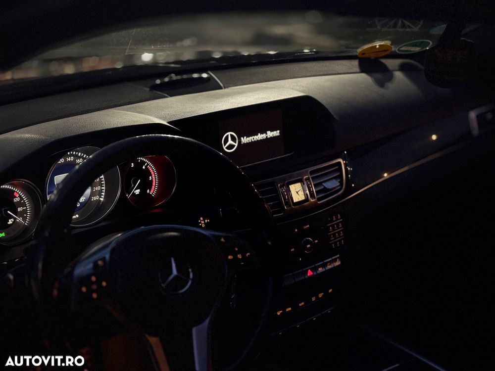 Mercedes-Benz E 200 T BlueTEC 7G-TRONIC Avantgarde - 24