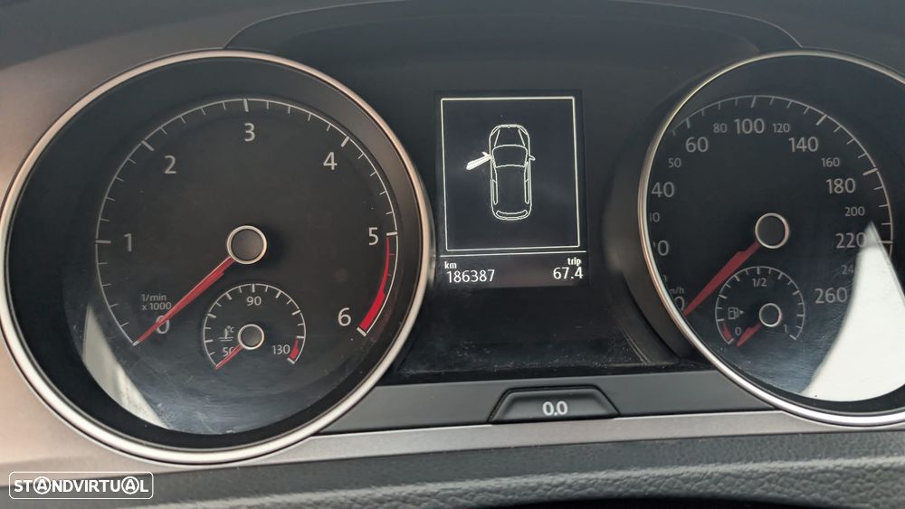 VW Golf 1.6 TDI Confortline - 2