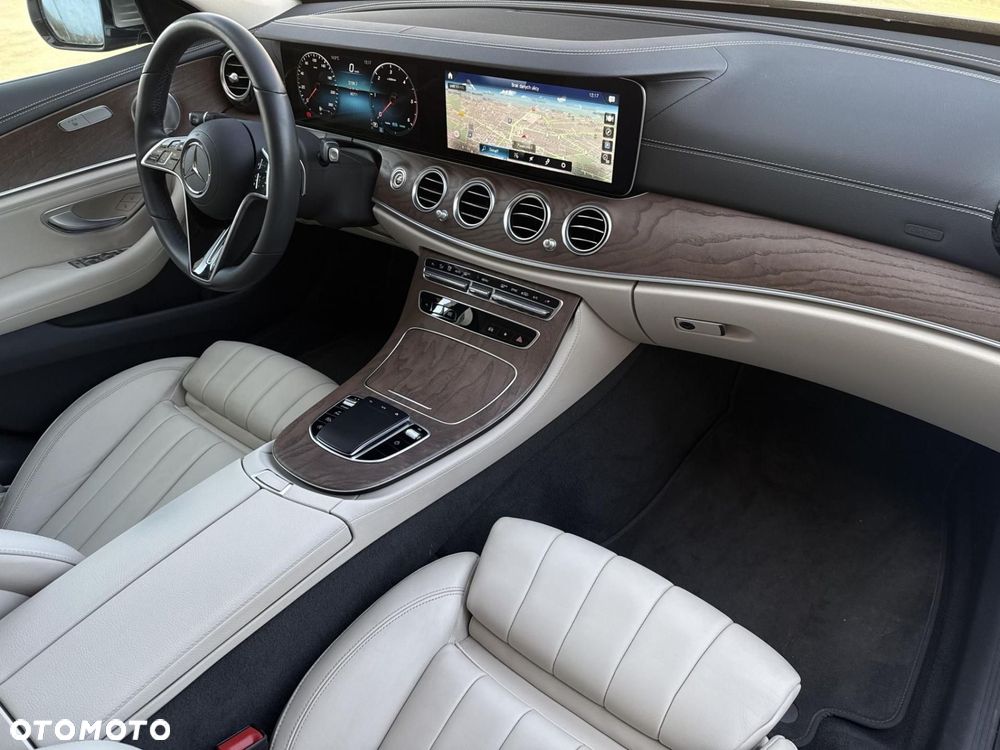 Mercedes-Benz Klasa E - 25