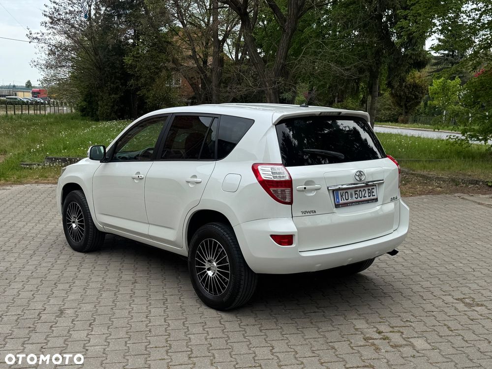 Toyota RAV4 2.2 D-4D 4x2 Life - 2