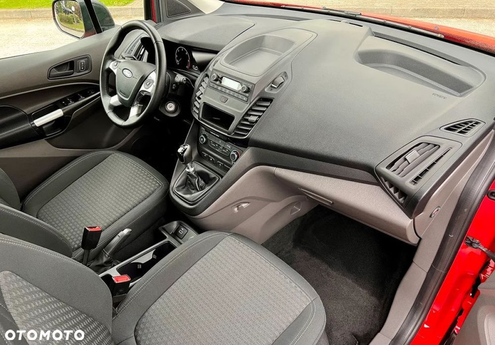 Ford Tourneo Connect 1.5 TDCi Start-Stop Titanium - 24
