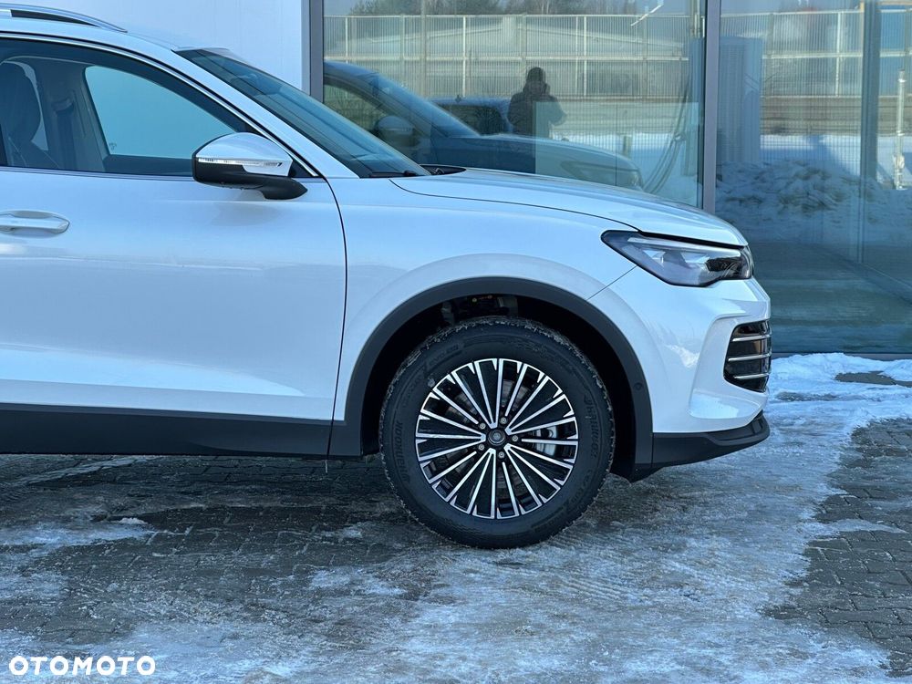 Volkswagen Tiguan - 5