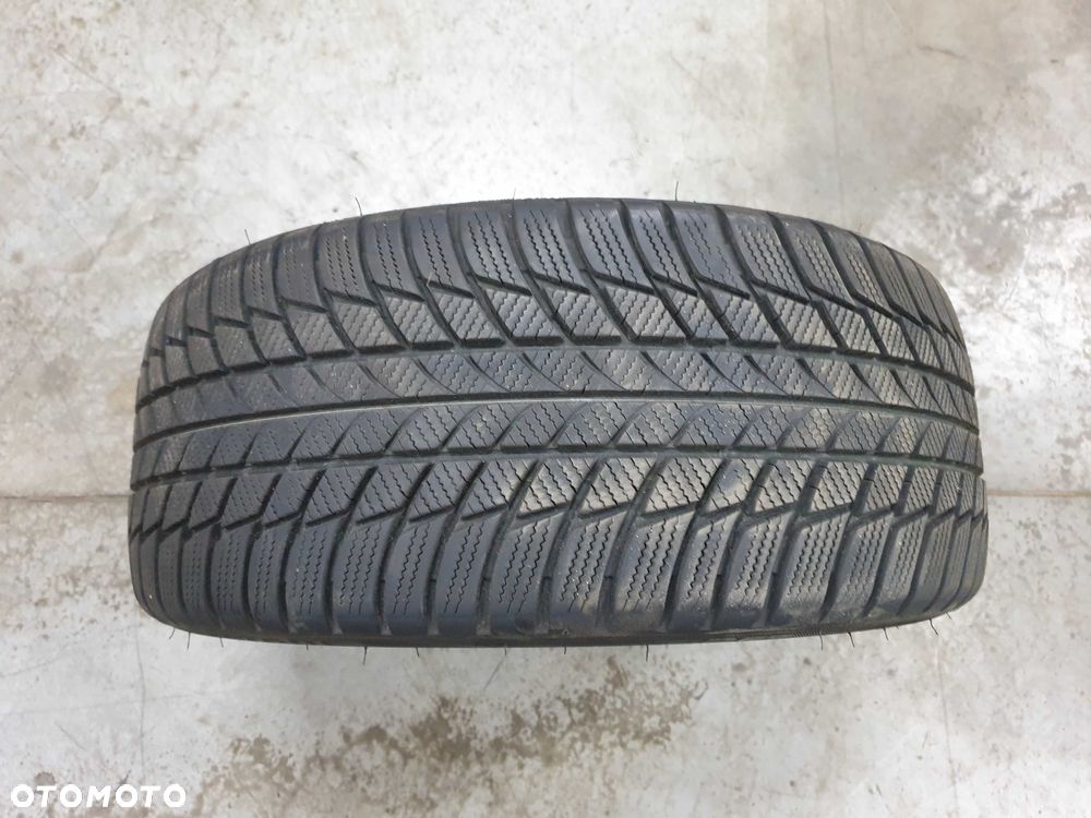 1szt. 225/45/17 91H Bridgestone Blizzak LM001 RFT 7mm 2023r [ 1273 ]
