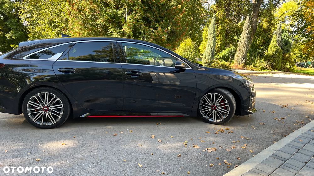 Kia ProCeed 1.6 T-GDI GT DCT - 33