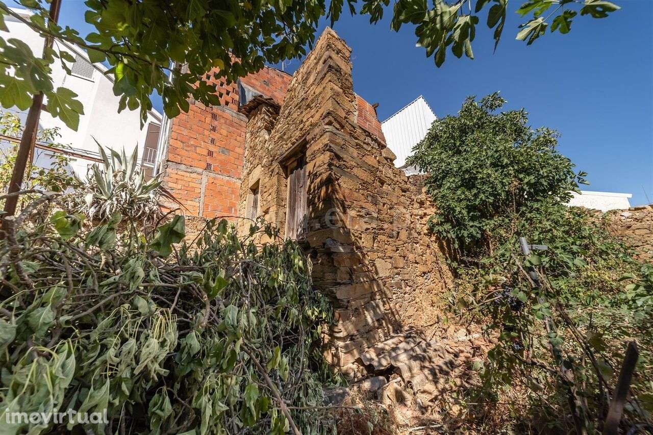 Moradia Geminada T1 / Fundão, Silvares - Grande imagem: 5/6