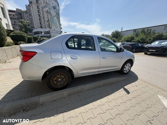 Dacia Logan 0.9 TCe Laureate - 18