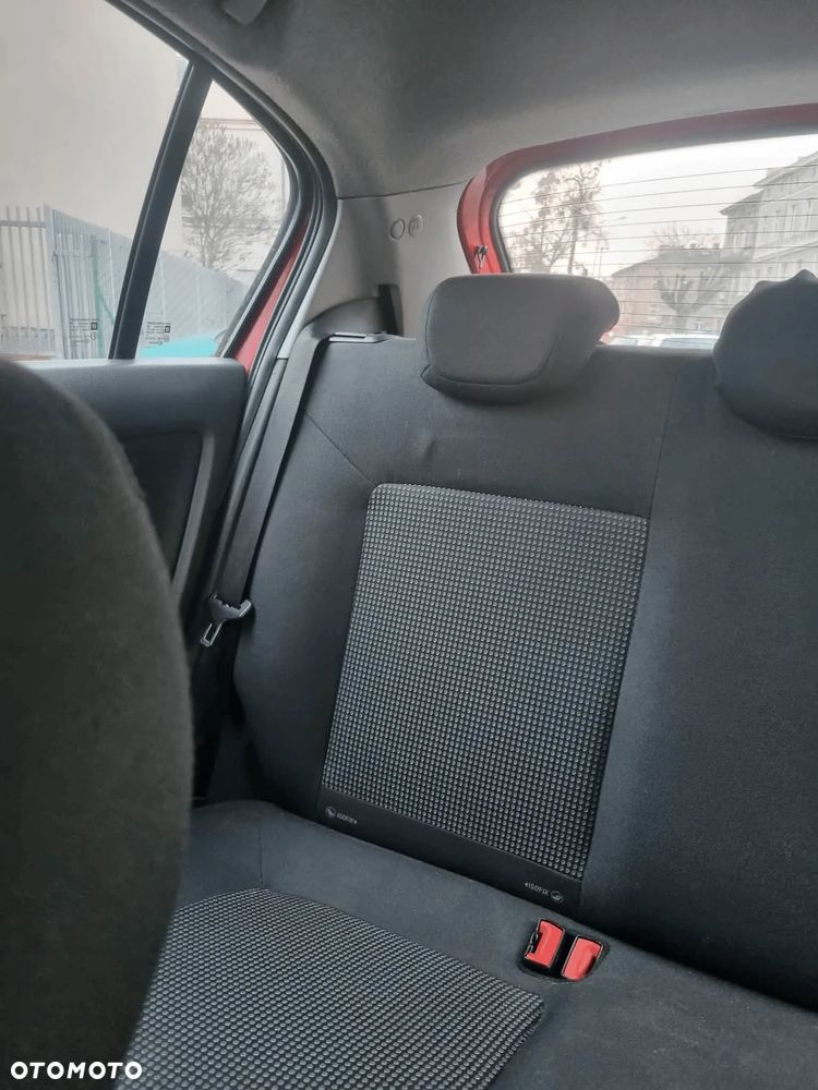 Opel Corsa 1.2 16V Essentia - 17