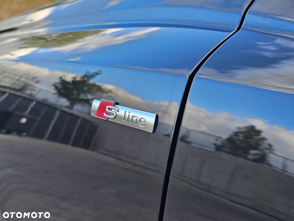 Audi Q3 Sportback 35 TDI quattro S tronic S line - 38