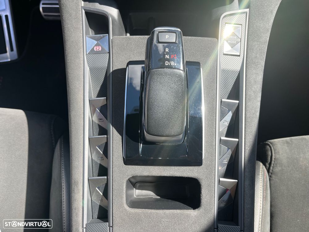 DS DS7 Crossback E-Tense Performance Line EAT8 - 42