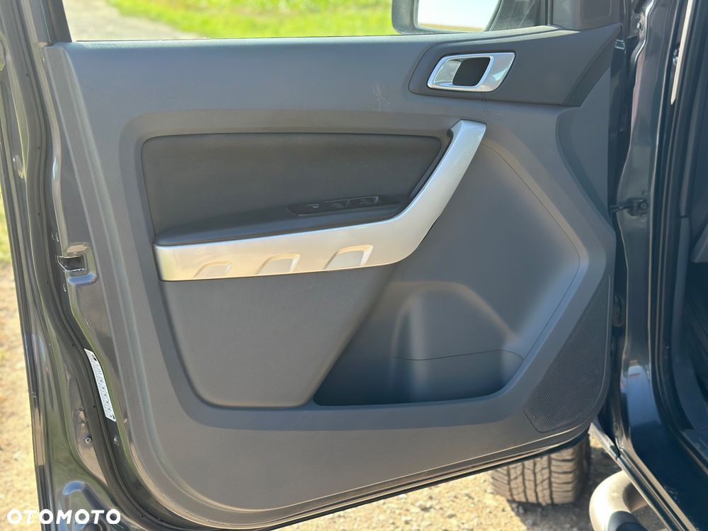 Ford Ranger 2.2 TDCi 4x4 DC XLT - 26