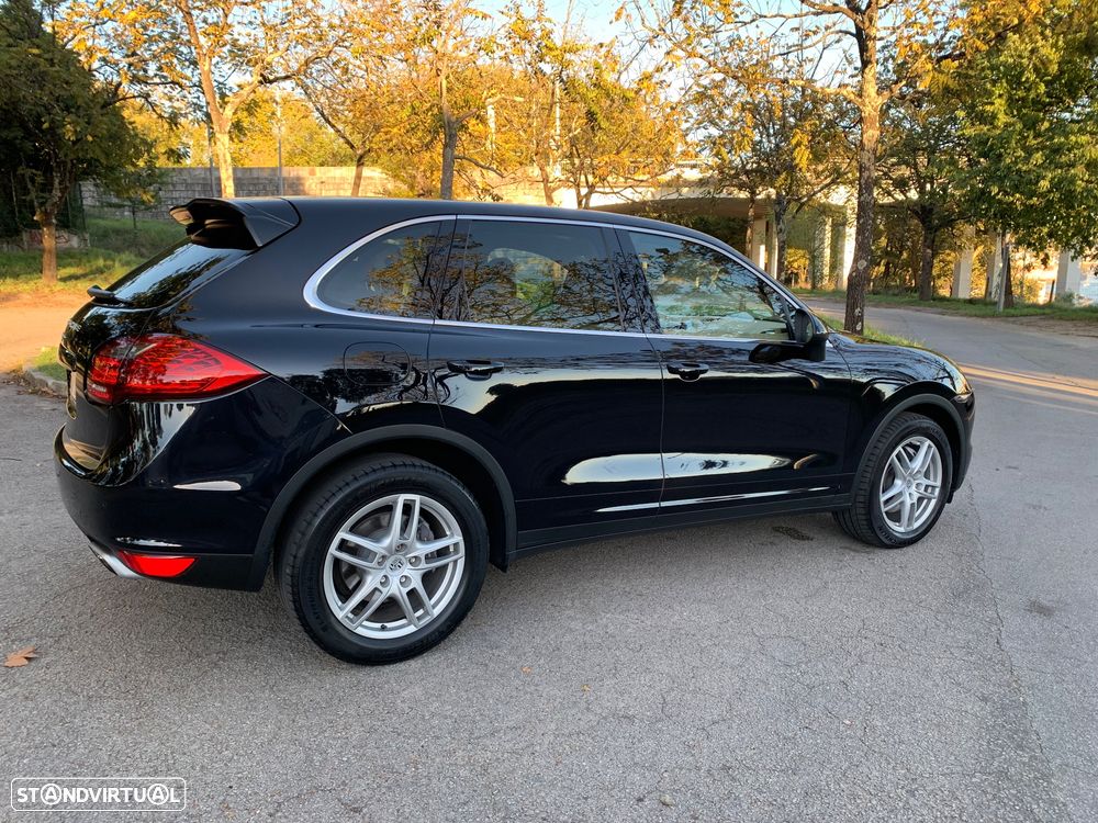 Porsche Cayenne - 7