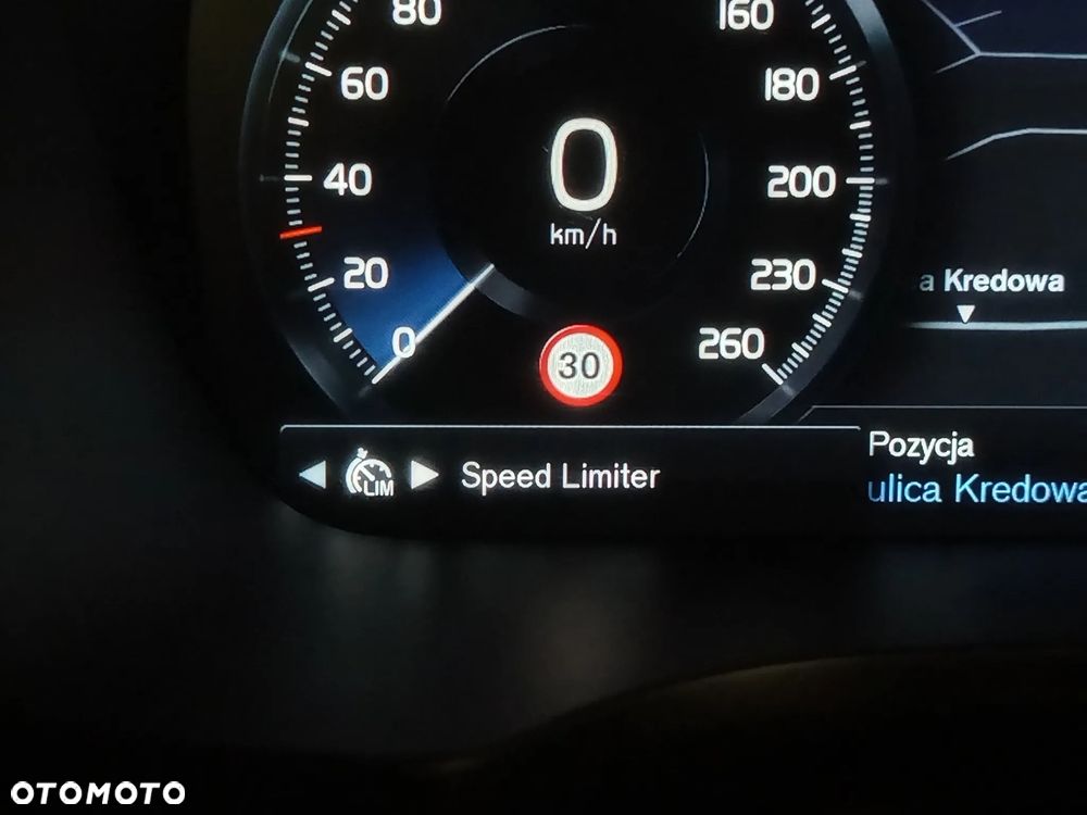 Volvo V60 T6 AWD Twin Engine Geartronic Momentum Pro - 35