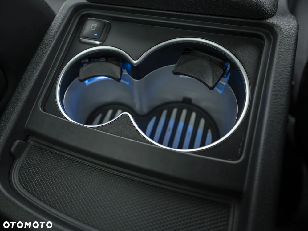 Mercedes-Benz Klasa V 300 d 4-Matic Exclusive 9G-Tronic (d³ugi) - 31