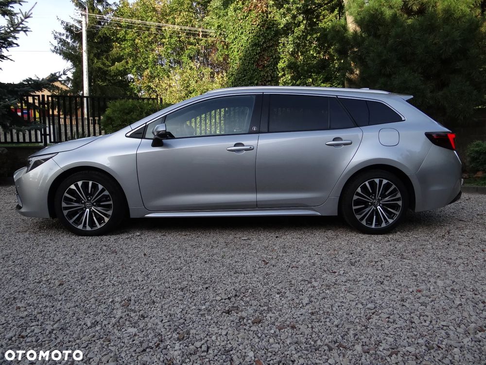 Toyota Corolla - 13