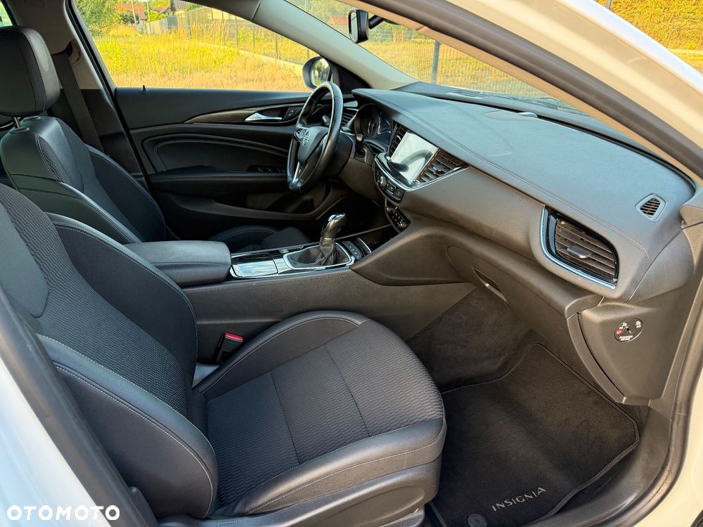 Opel Insignia - 16