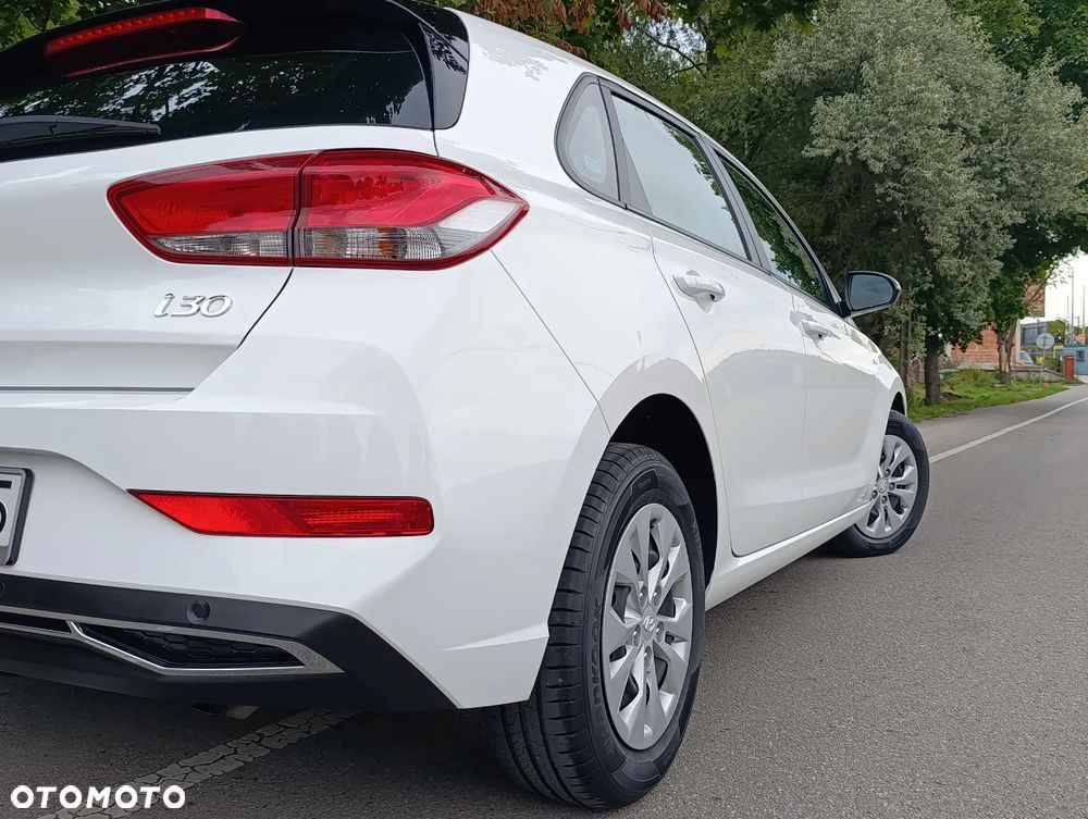Hyundai i30 1.5 T-GDI 48V Modern - 30