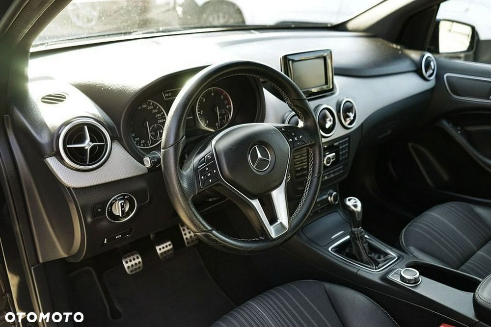 Mercedes-Benz Klasa B 180 CDI - 17