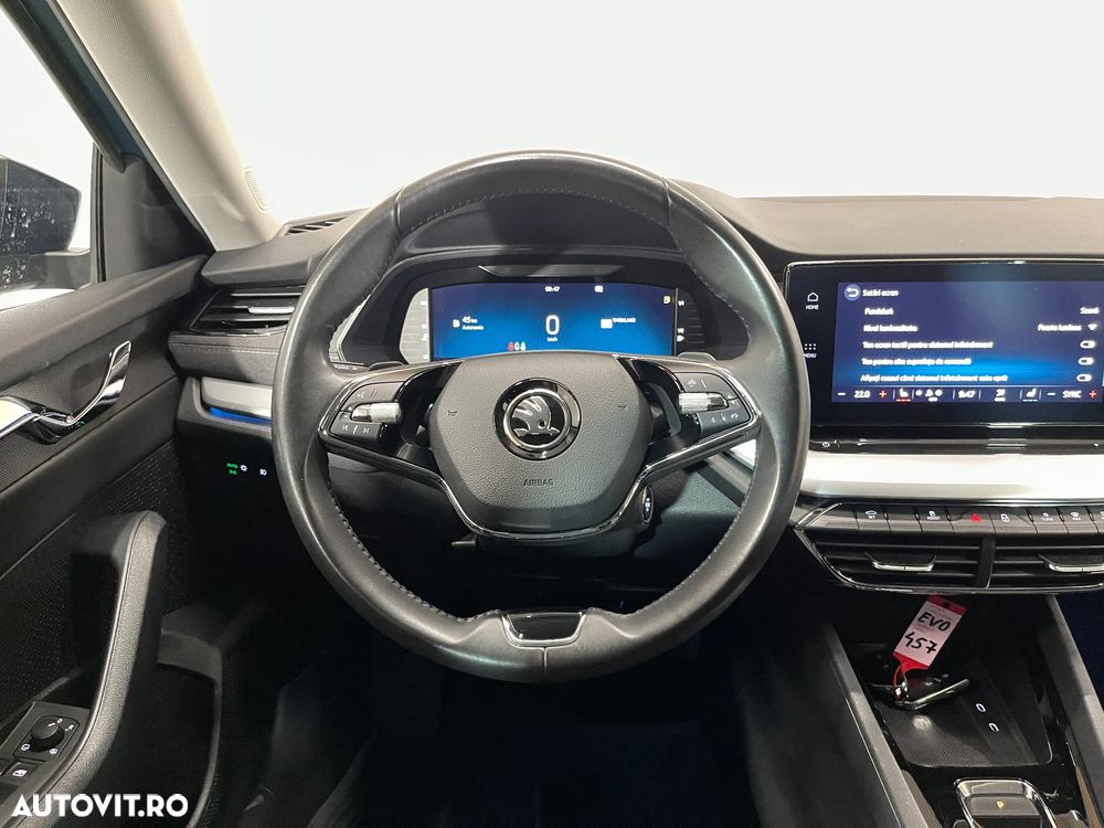 Skoda Octavia 2.0 TDI DSG Style - 6