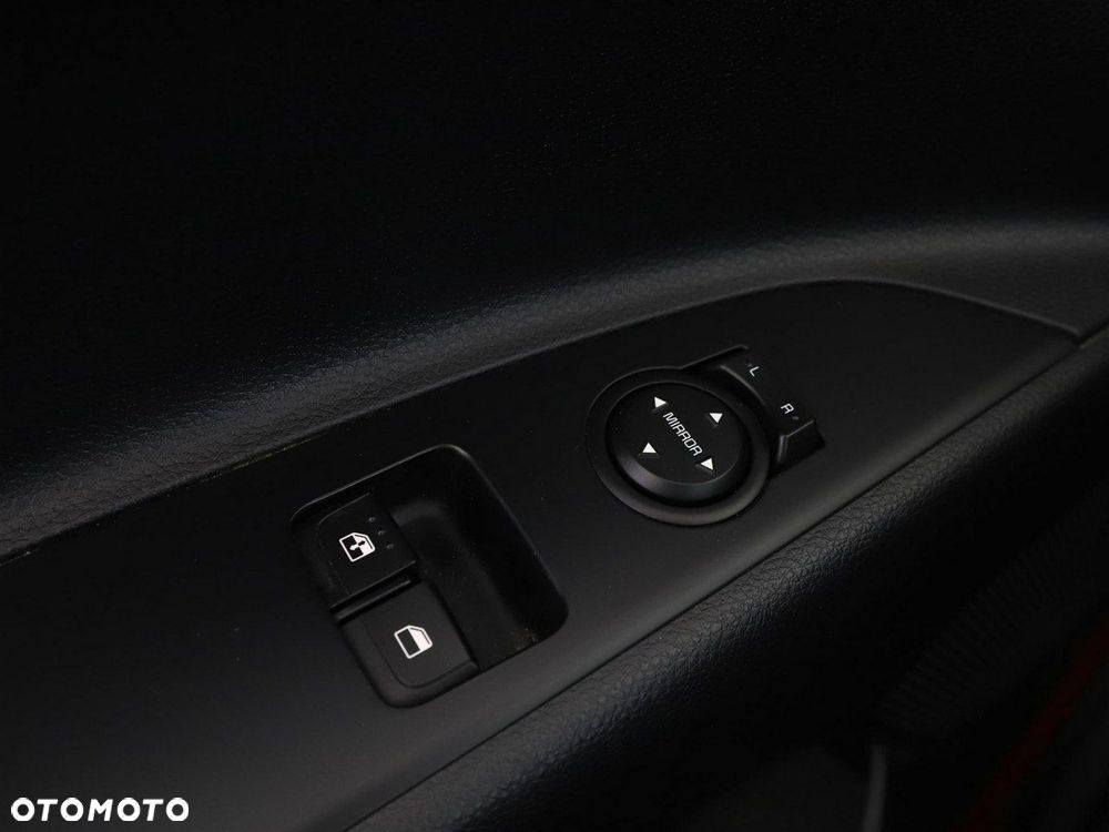 Kia Rio 1.2 Attract - 32