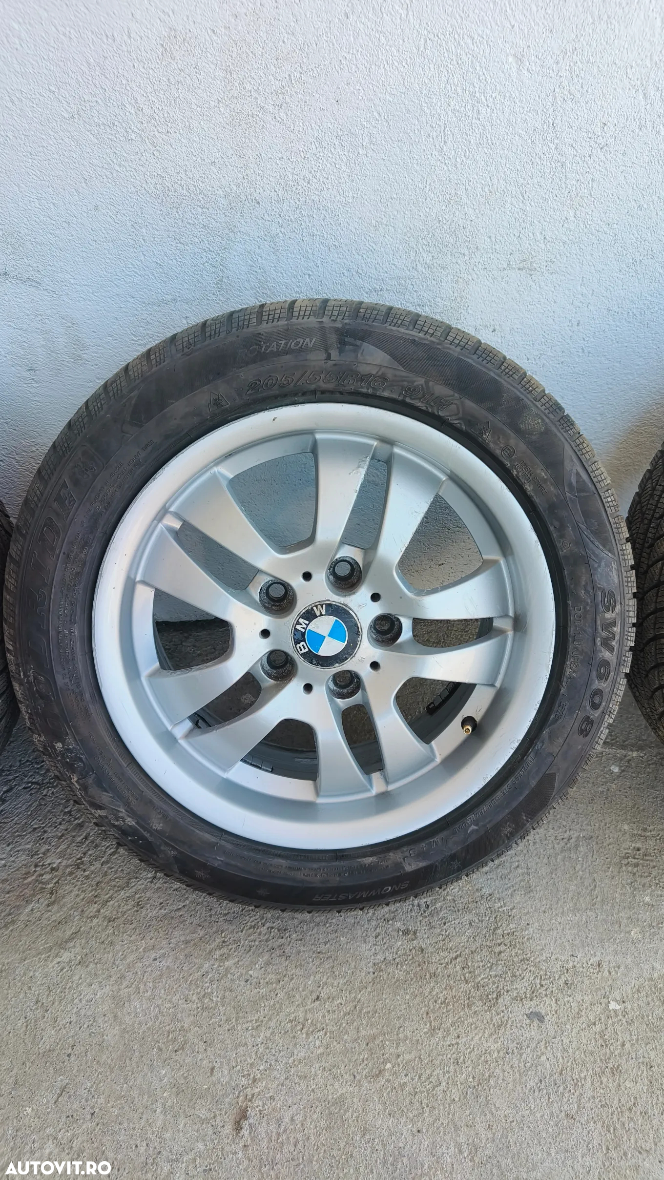 Set jante BMW style 154 7j16 et 34 dedicate E90/91 cu anvelope iarna 205/55/16 - 3