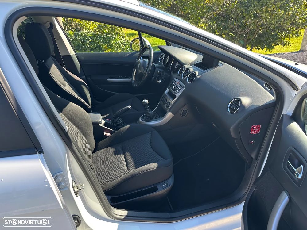 Peugeot 308 SW 1.6 HDi Sport CVM6 - 32