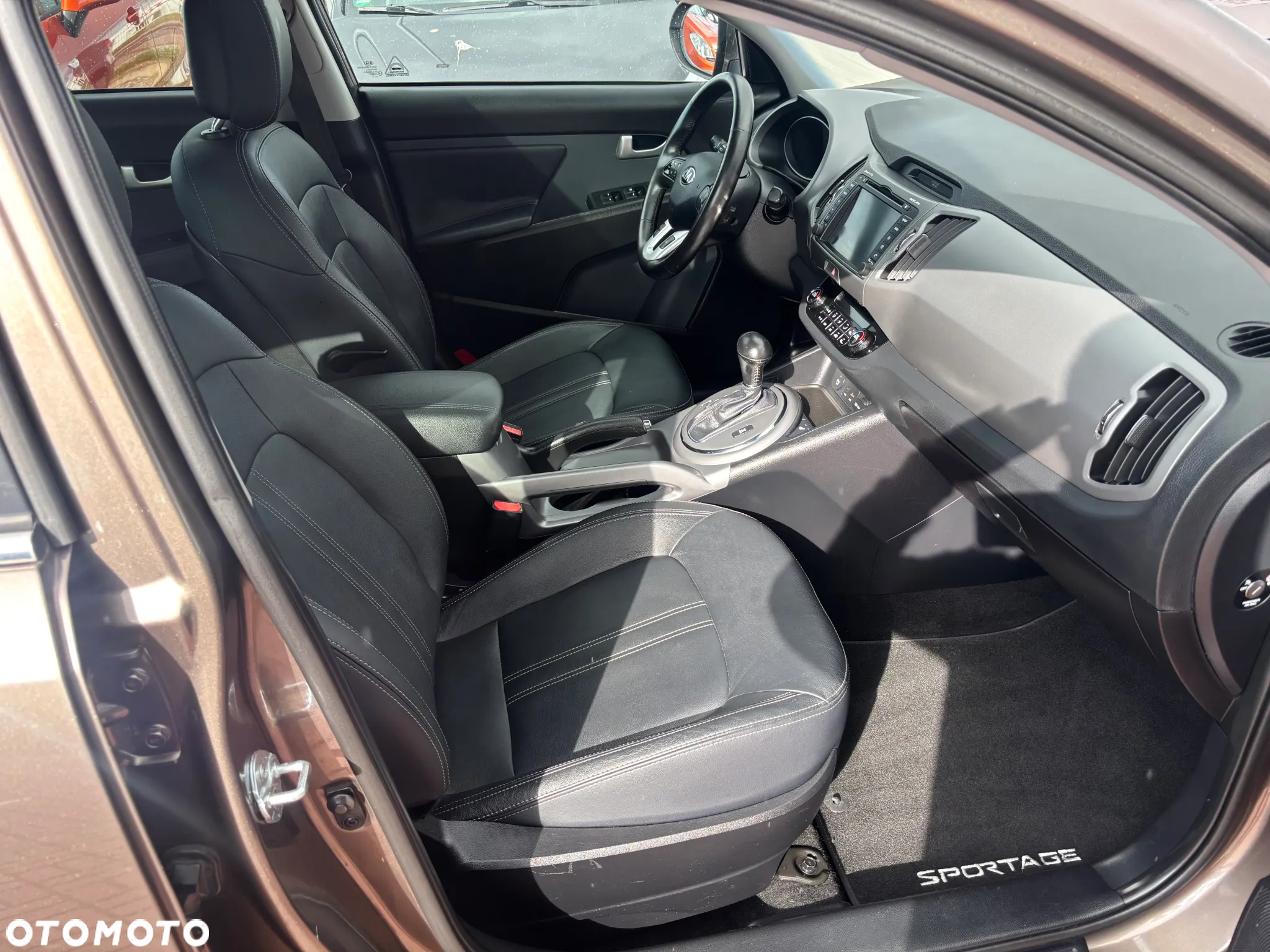 Kia Sportage 2.0 CRDI 4WD Automatik Spirit - 14