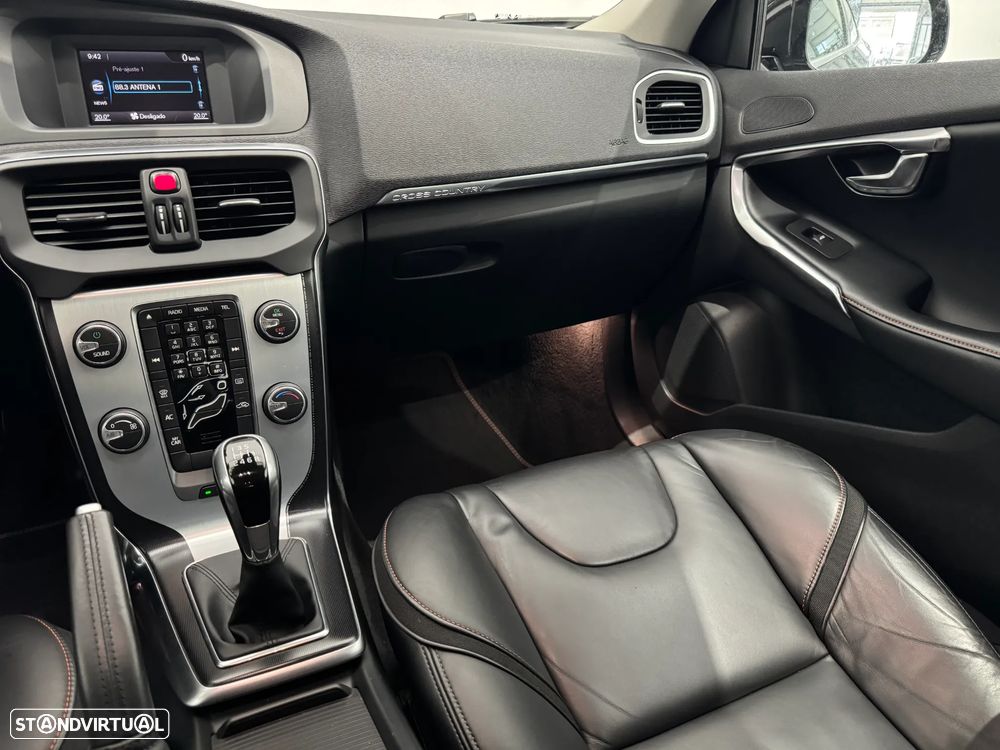 Volvo V40 Cross Country 2.0 D3 Volvo Ocean Race - 21