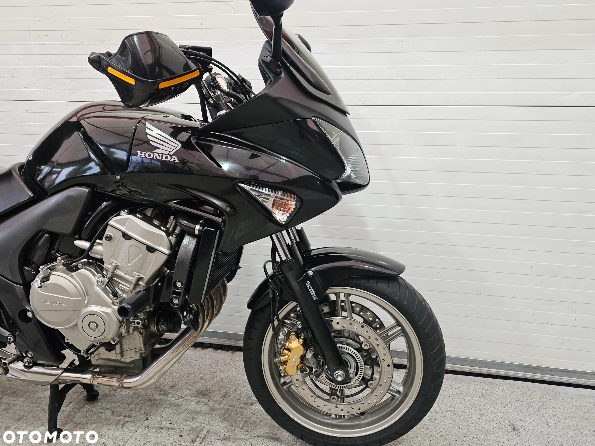 Honda CBF - 9