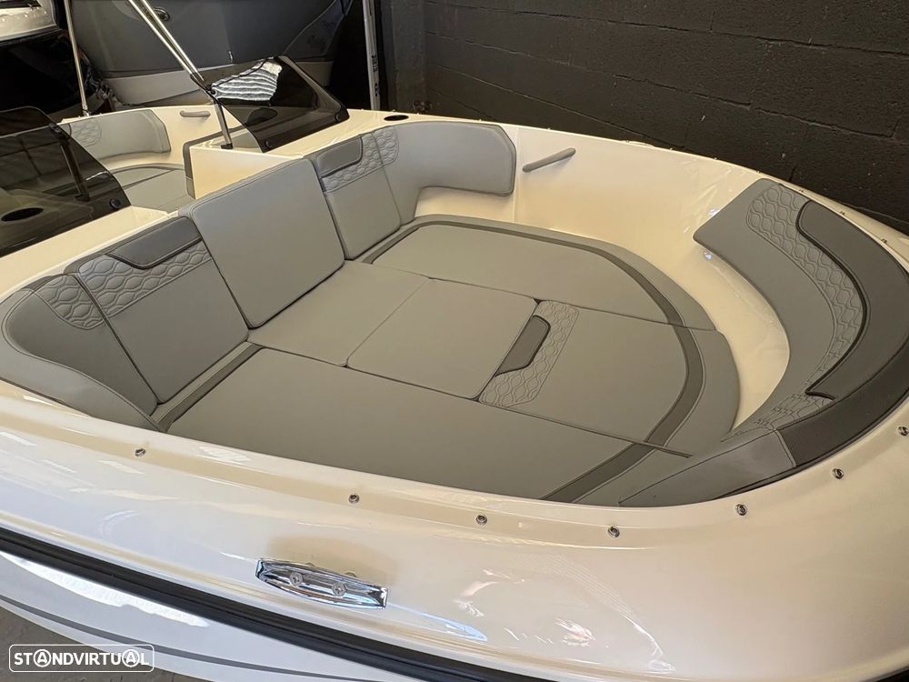 Bayliner Element M17 - 5