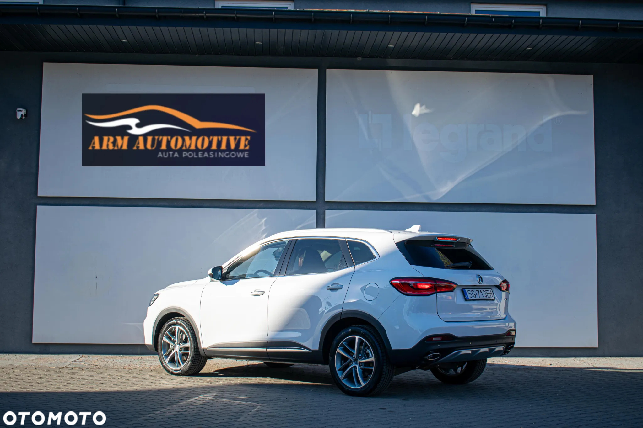 MG HS 1.5 T-GDI Exclusive - 3