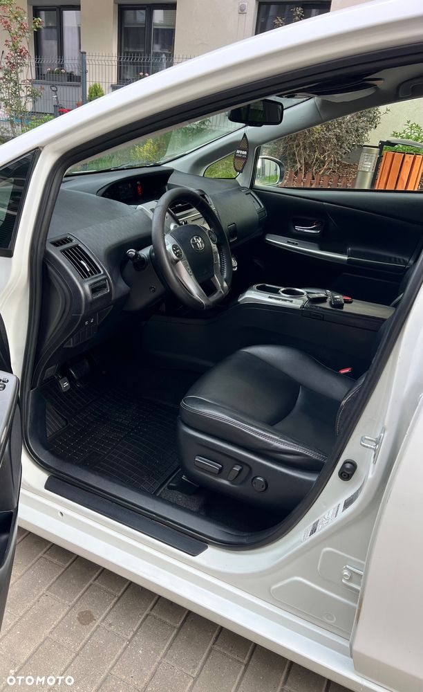 Toyota Prius+ (Hybrid) Comfort - 11
