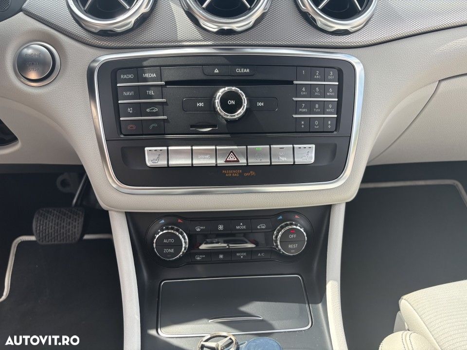 Mercedes-Benz GLA - 16