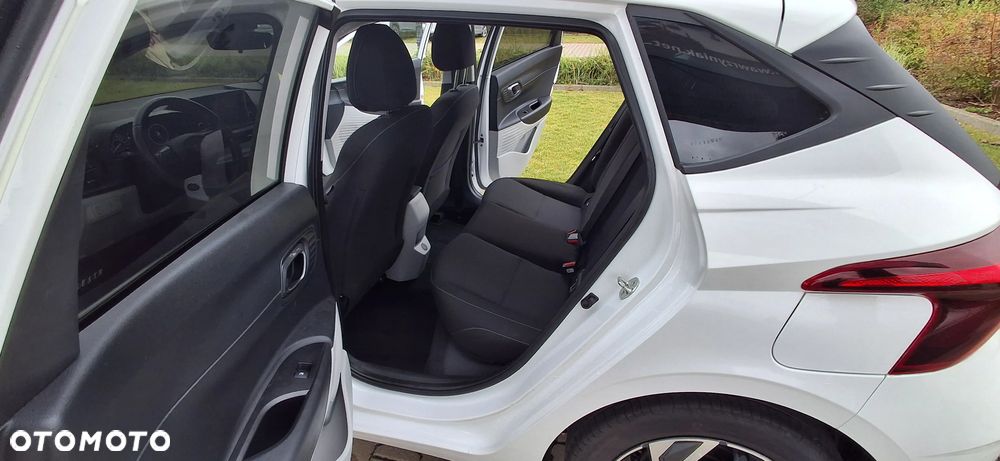 Hyundai i20 - 18