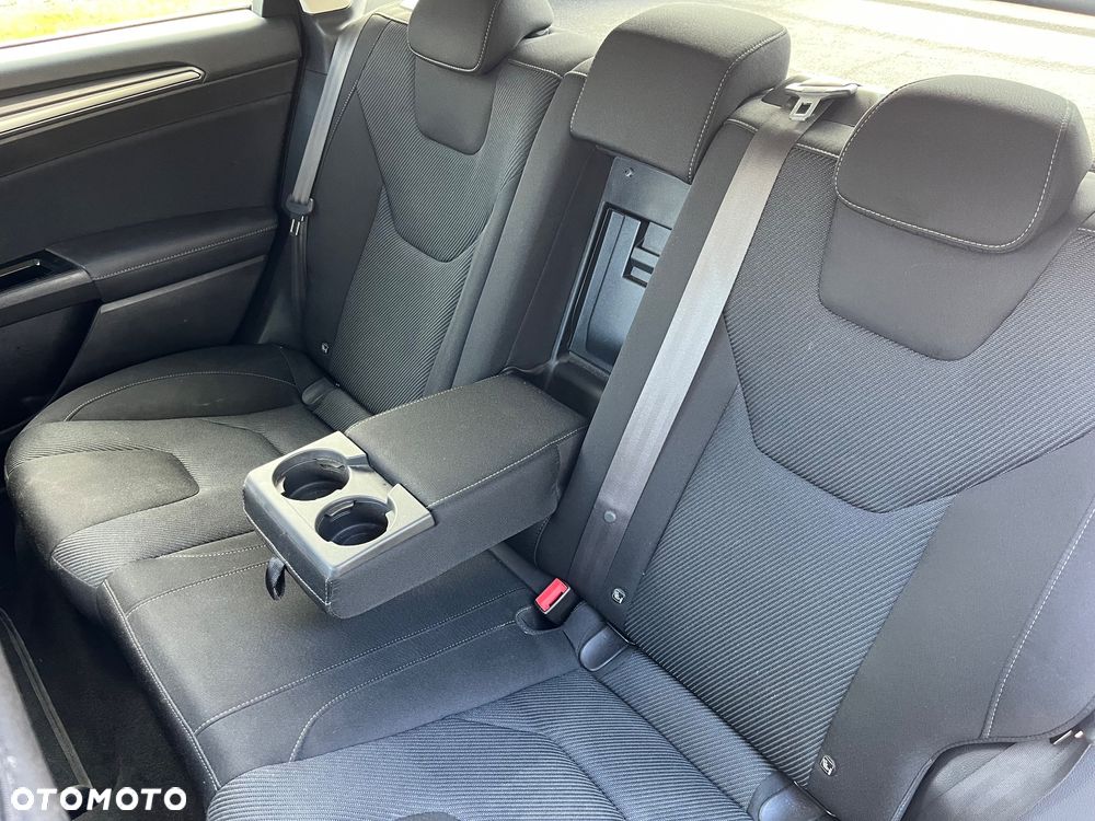 Ford Mondeo 2.0 TDCi Titanium - 9