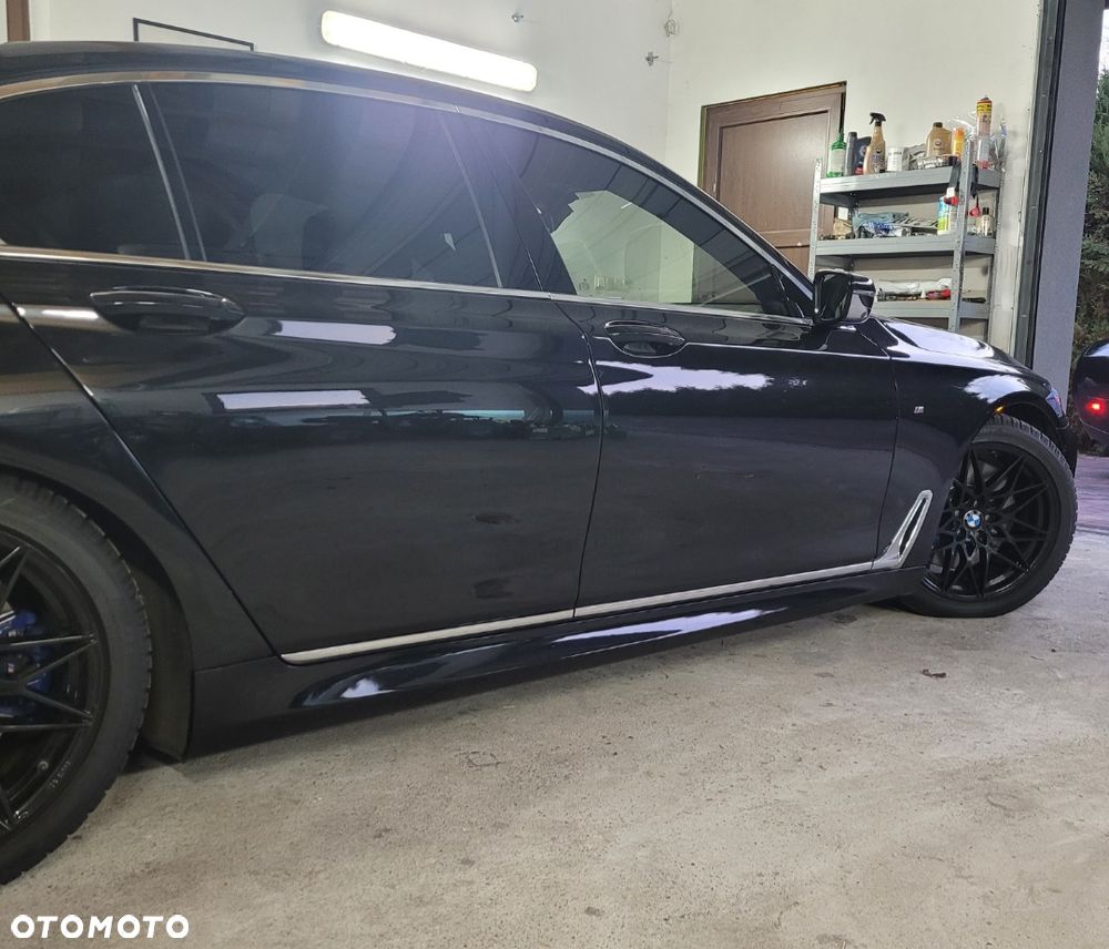 BMW Seria 7 740d xDrive - 9