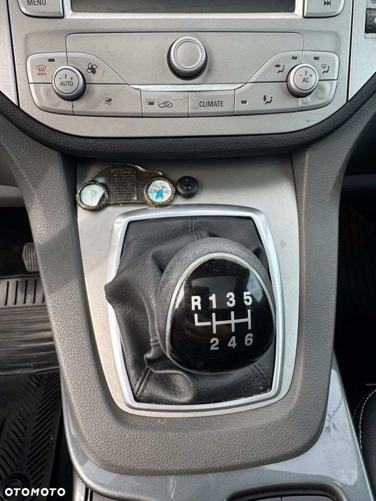 Ford Kuga 2.0 TDCi Titanium - 16