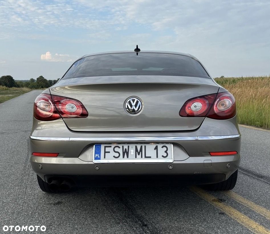 Volkswagen Passat CC - 13