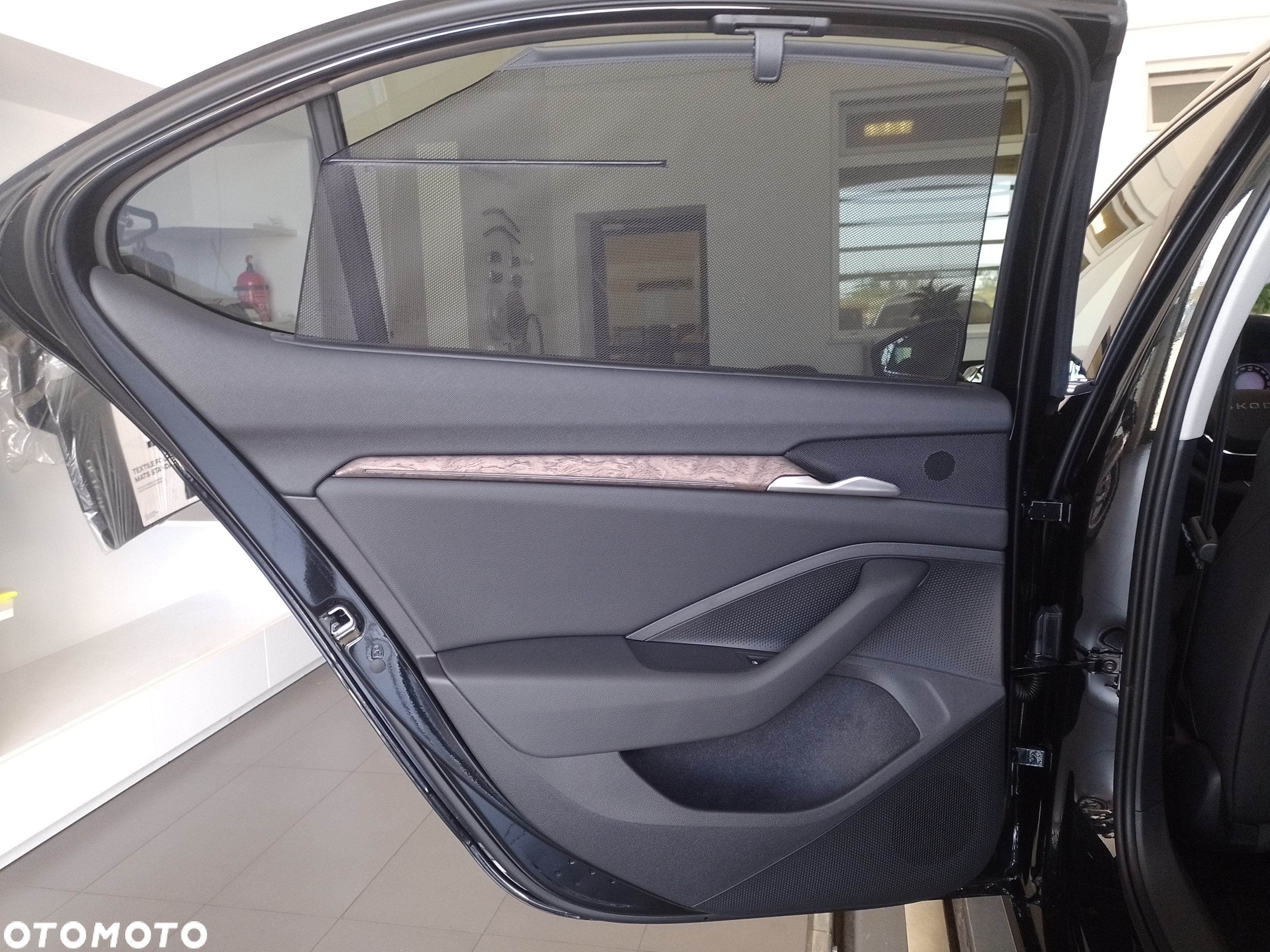 Skoda Superb 2.0 TSI L&K DSG - 21