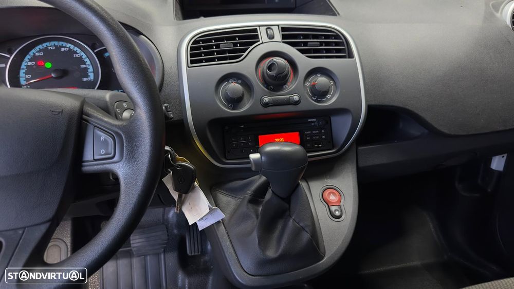Renault kangoo  ZE - 22
