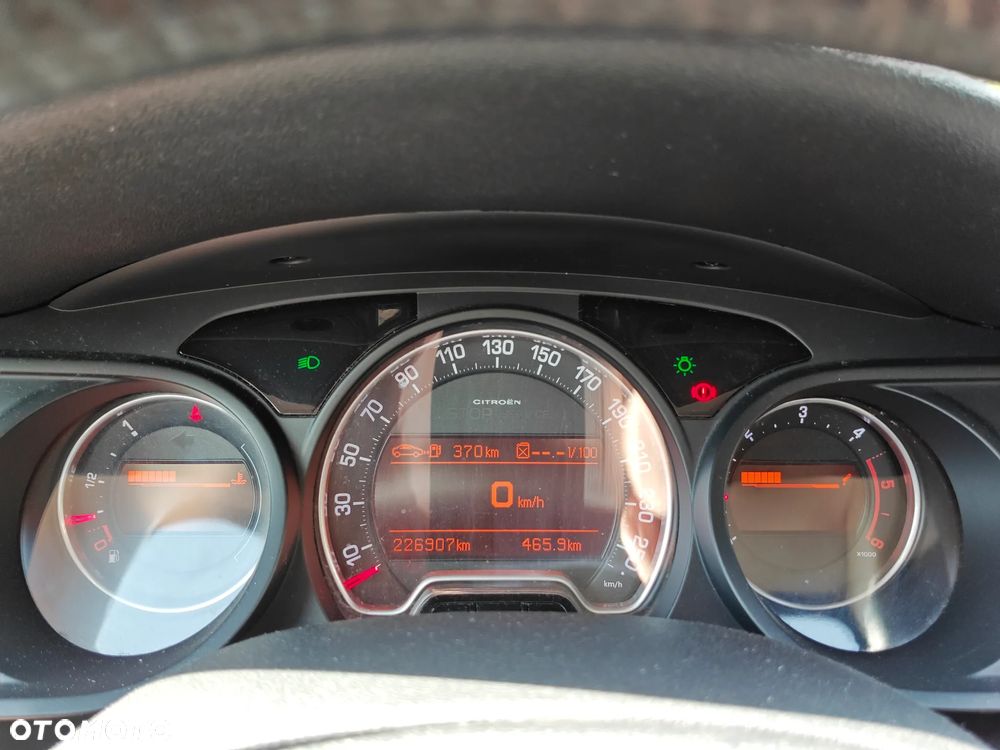 Citroën C5 HDi 135 Exclusive - 22