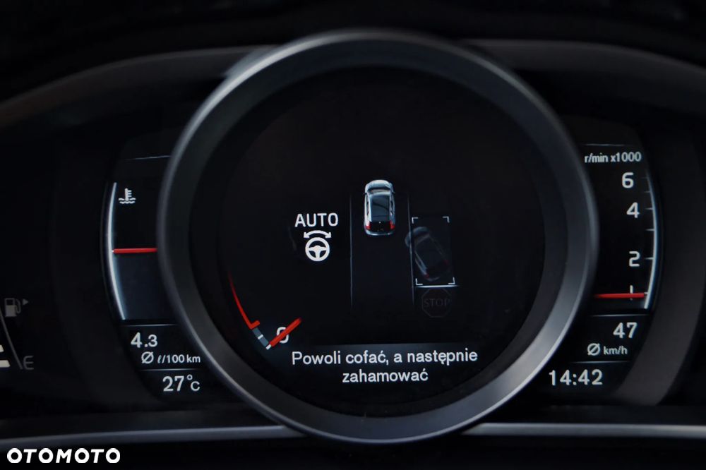 Volvo V40 - 38
