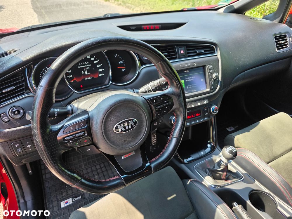 Kia Ceed - 18