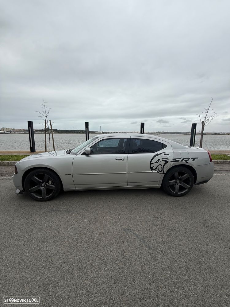 Dodge Charger - 5