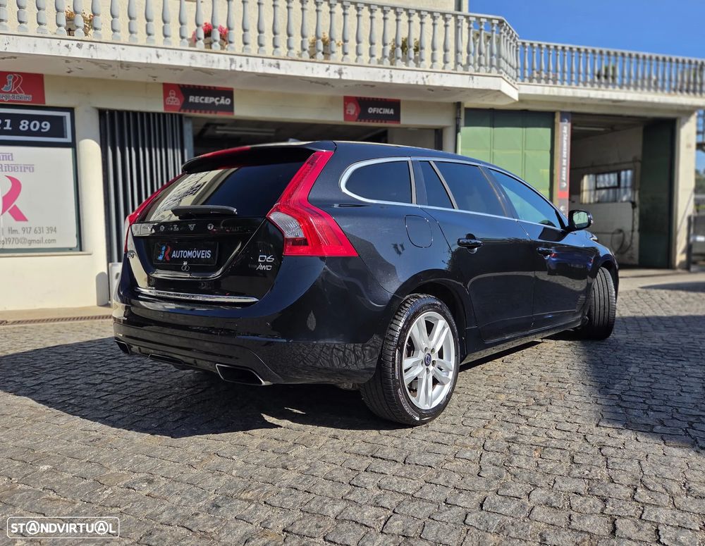 Volvo V60 D6 Plug-In-Hybrid AWD Geartronic Pure Limited - 6
