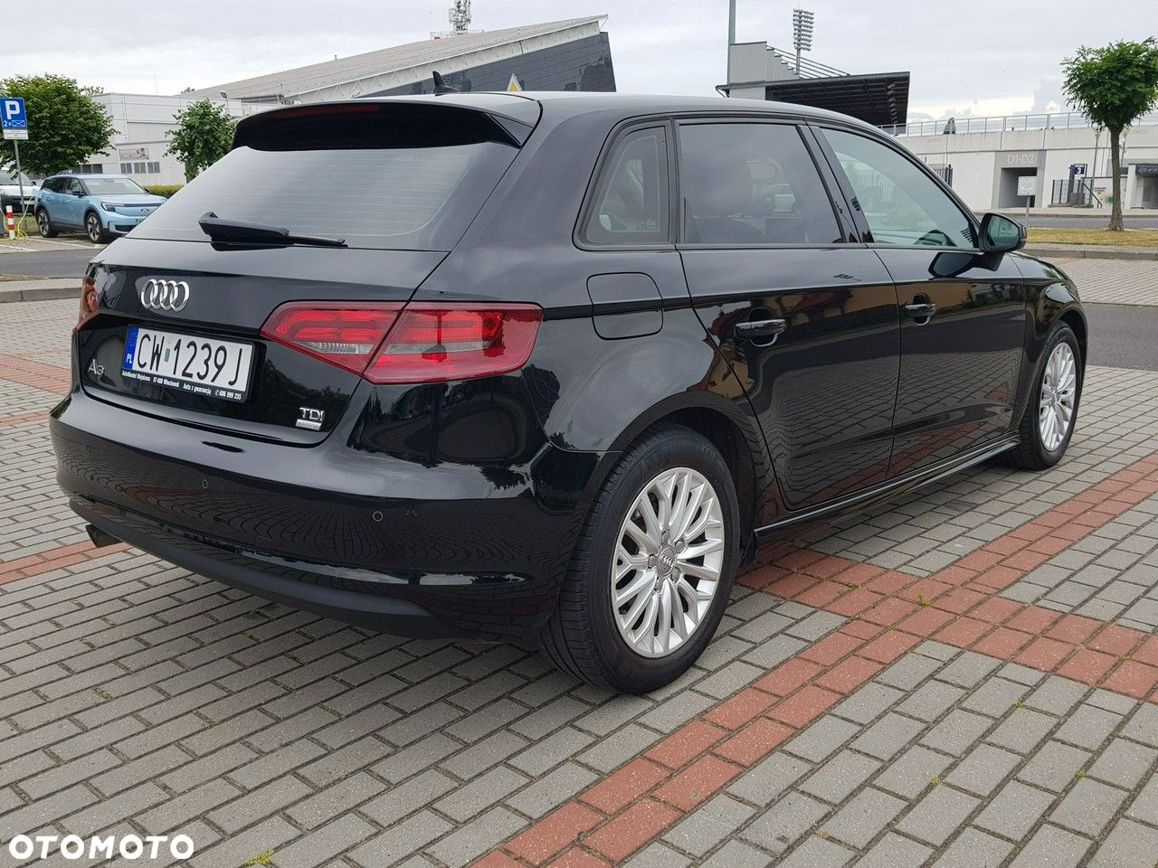 Audi A3 1.6 TDI Sportback ultra Attraction - 5