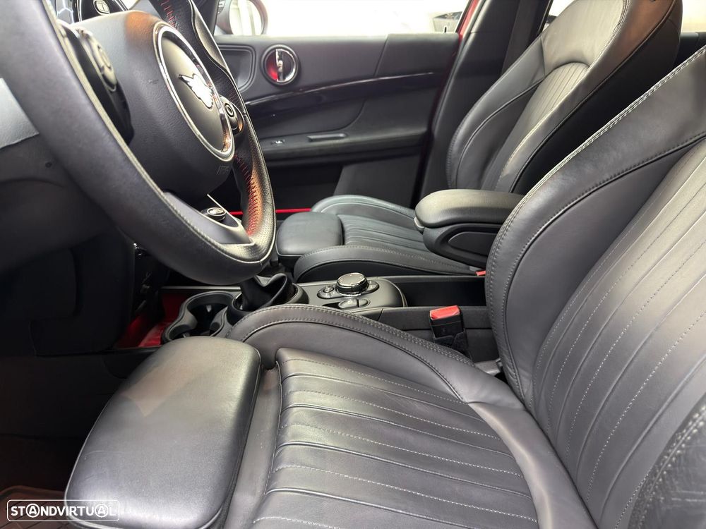 MINI Countryman Cooper SE ALL4 Auto - 38