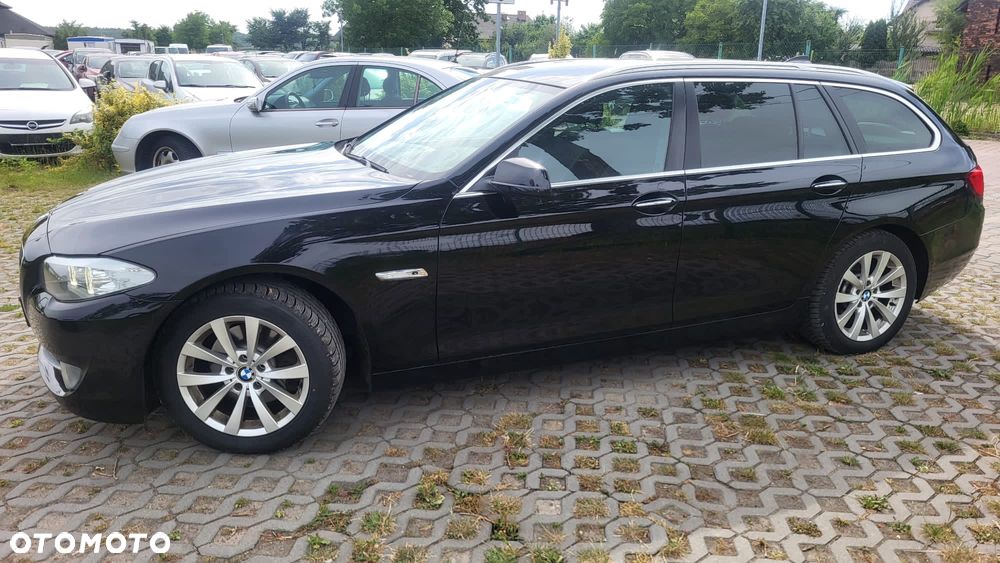 BMW Seria 5 520d Touring - 28